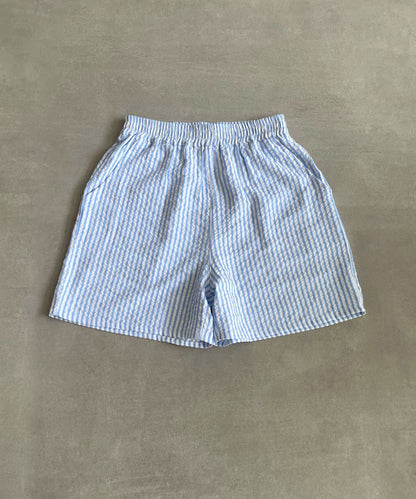ストライプサッカーシャツ＆ショートパンツセット（シワレス）